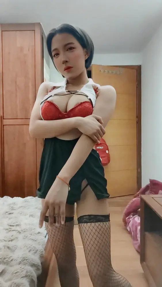 411826